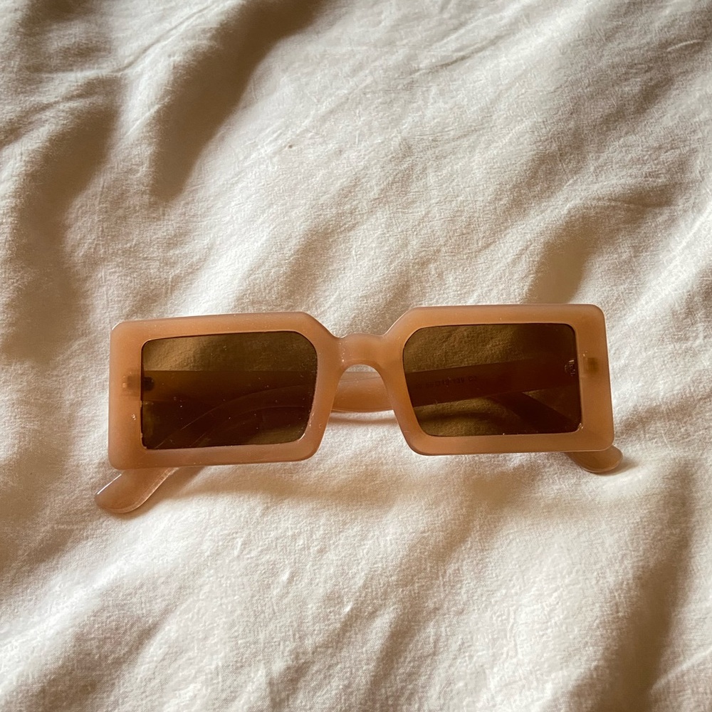 Stylish Tan Sunglasses